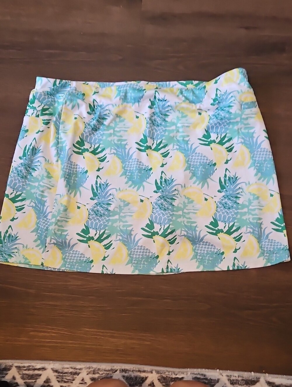 Pebble Beach Tropical Pineapple Print Skort - White, Yellow & Teal